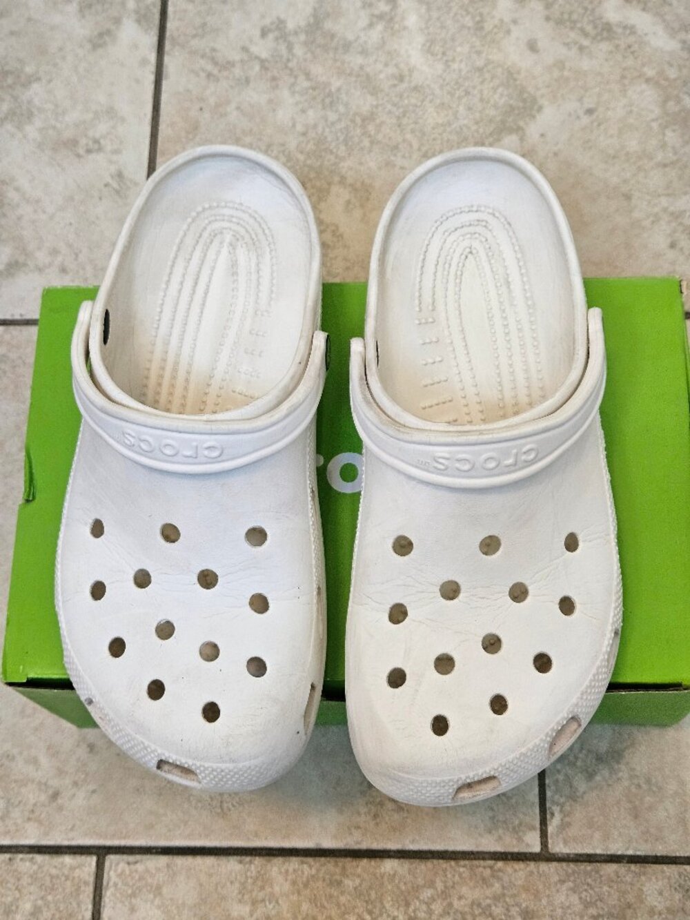 Crocs Men's Classic White Clogs, Men's Sz 10 (W 12)